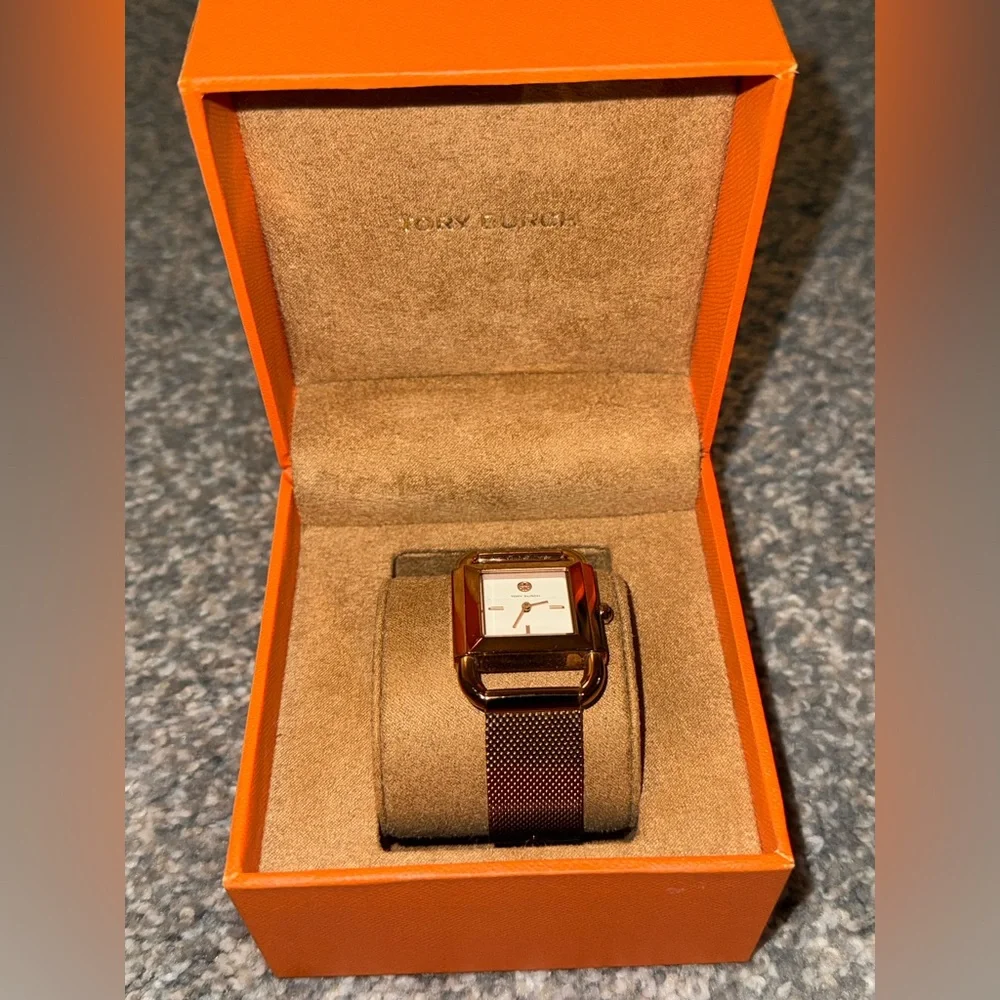 Tory Burch The Phipps Rose Gold Tone Watch - Picture 3 of 12